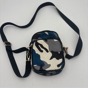 Stylish Camouflage Crossbody Bag‎